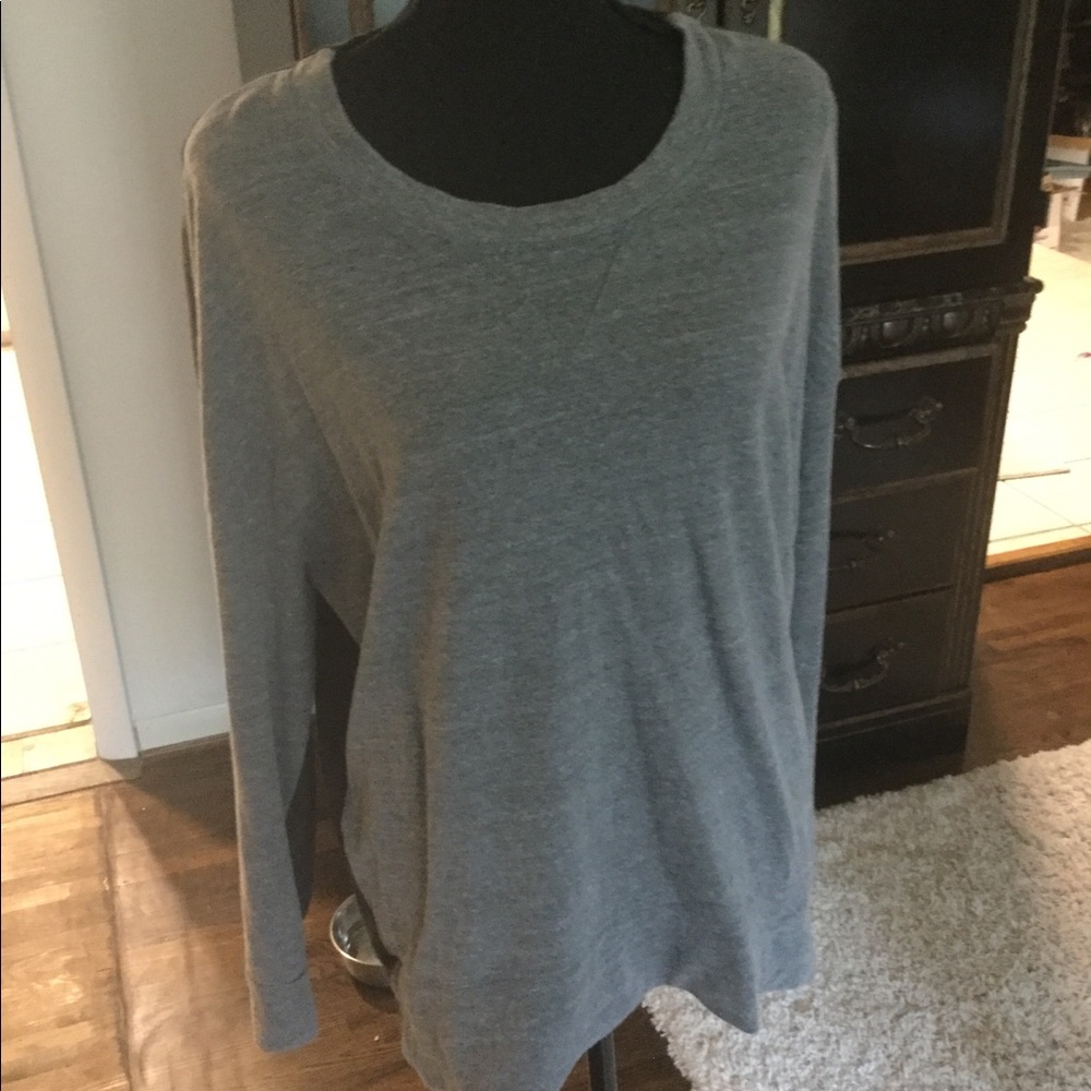 L / Monrow two toned gray sweatshirt
